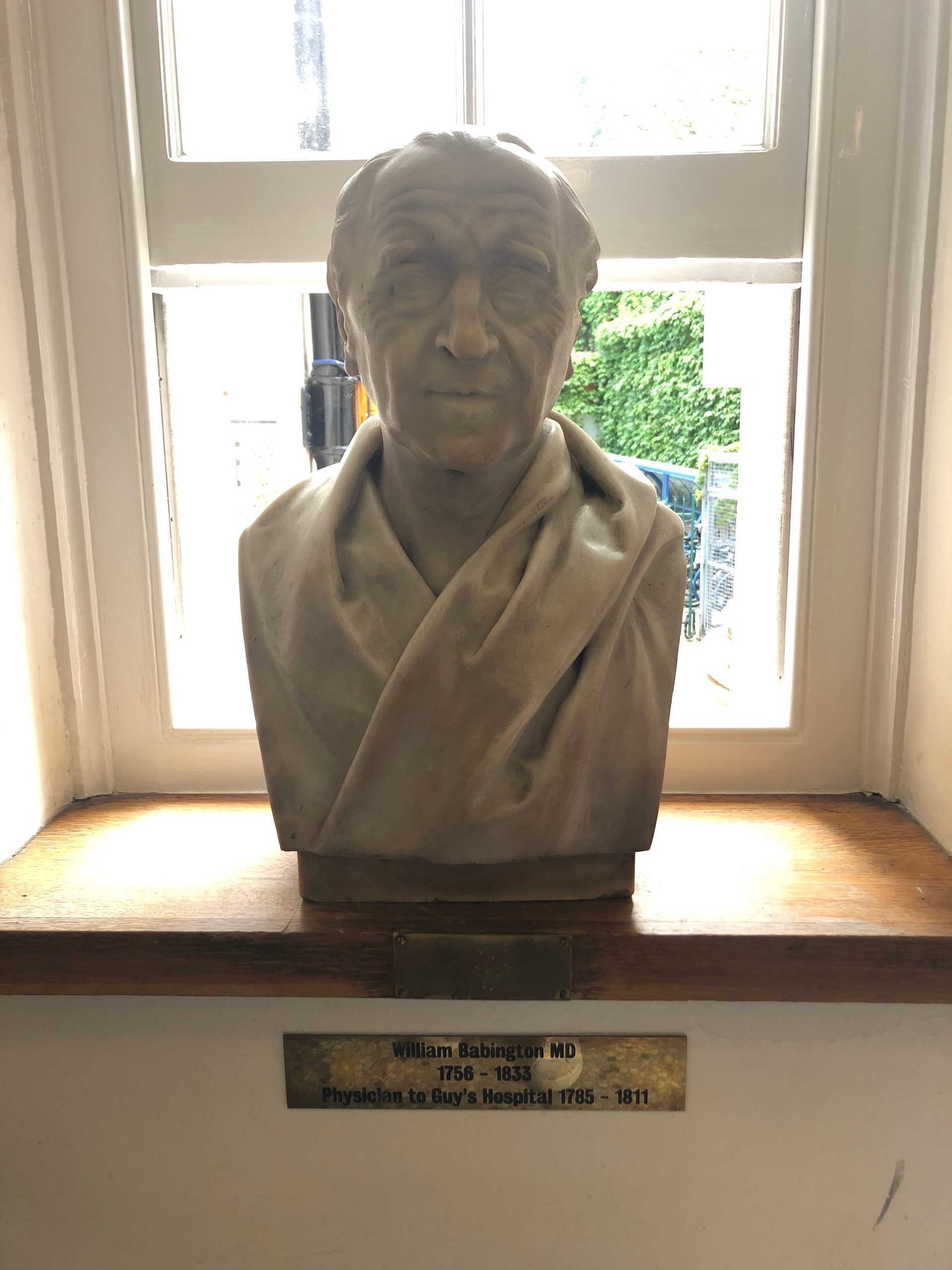 William Babington's bust by Nicoletta Ventrella, Guy's Hospital, London (5).png